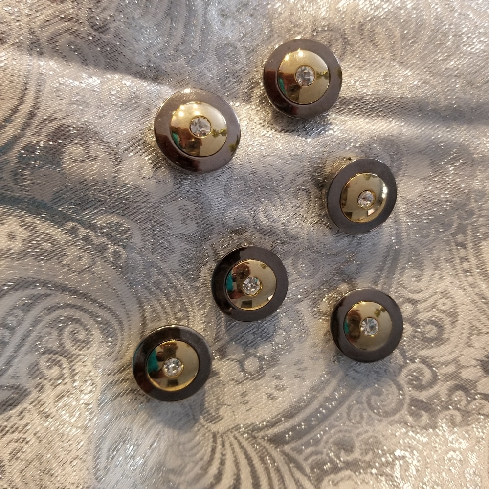 6 Shirt Button Covers